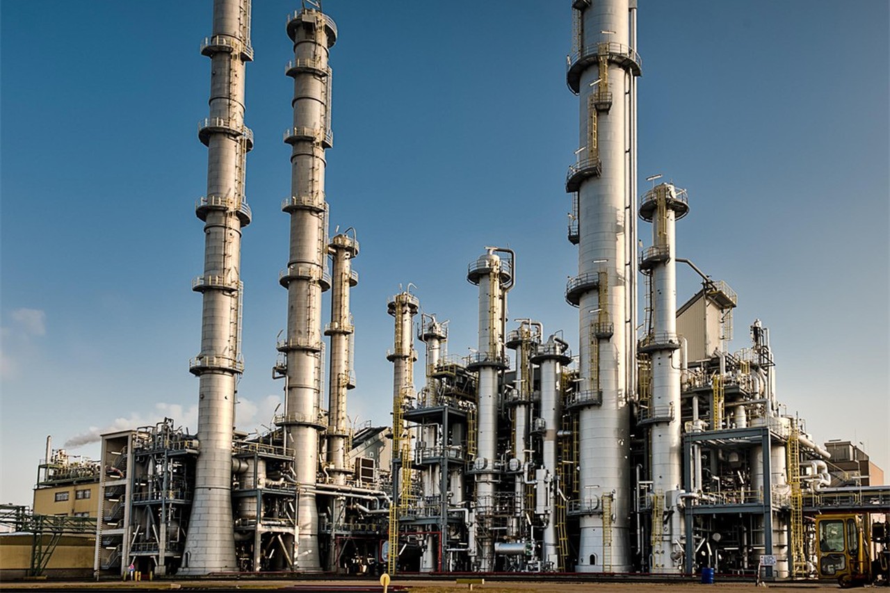 Evonik Commits $100 Million to Expand Indiana Pharmaceutical Hub